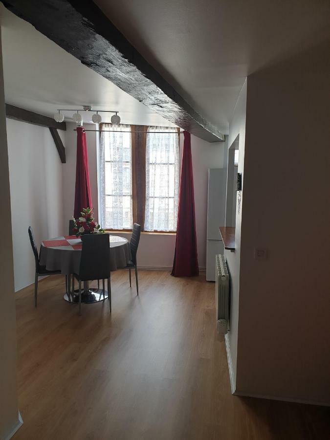 Maison Du Dauphin 1534 Troyes Dış mekan fotoğraf